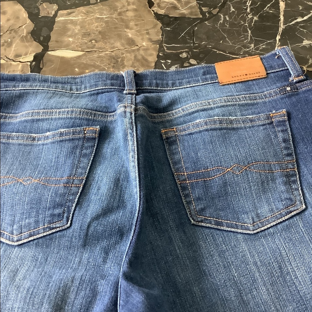 Lucky brand easy rider boot cut dark wash jeans size 8 - Picture 8 of 10